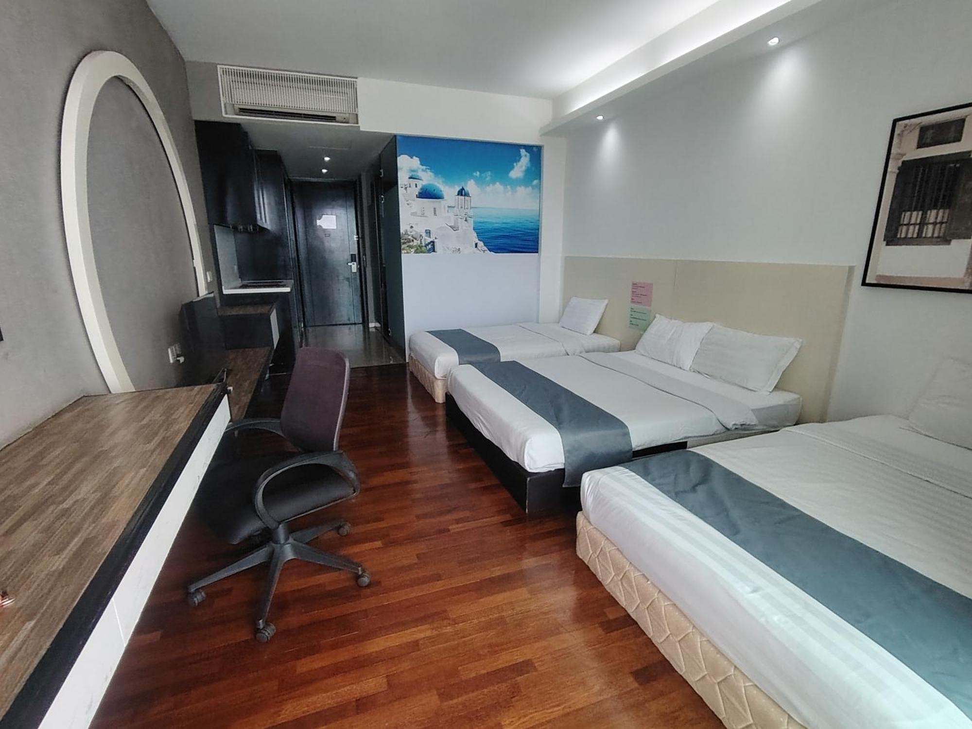 The Shore Apartment *